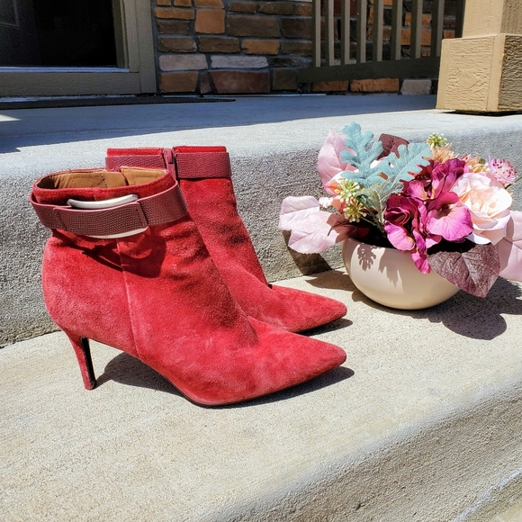 Calvin Klein Women's Georgene Pointed Toe Mid-Calf Fashion Boots, Red Size 8 EUC - Picture 13 of 16